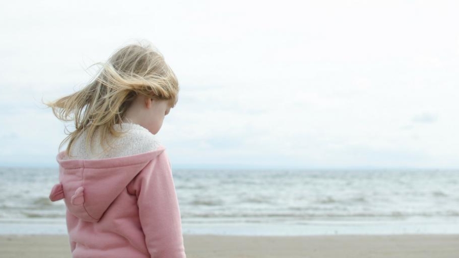 ways help children through tough time