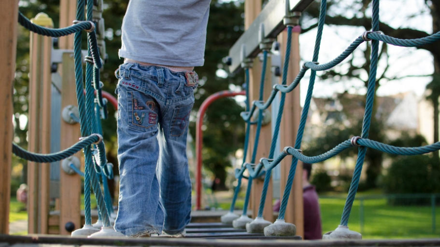Benefits of outdoor play for learning and development