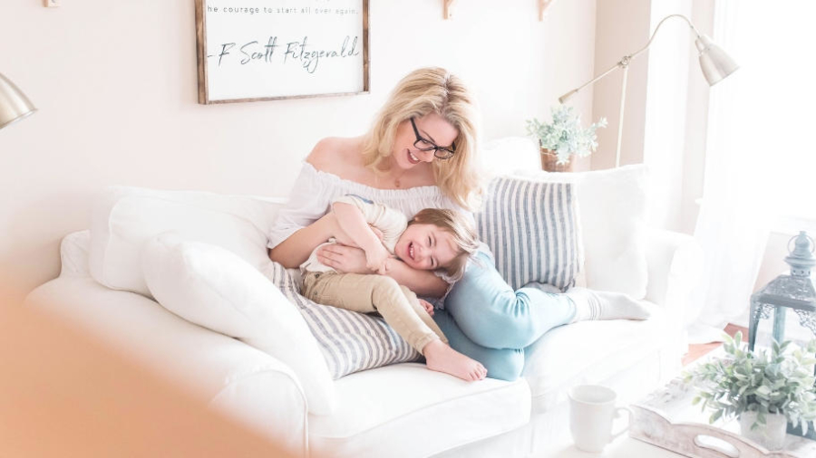 Show your kids love with interior decoration