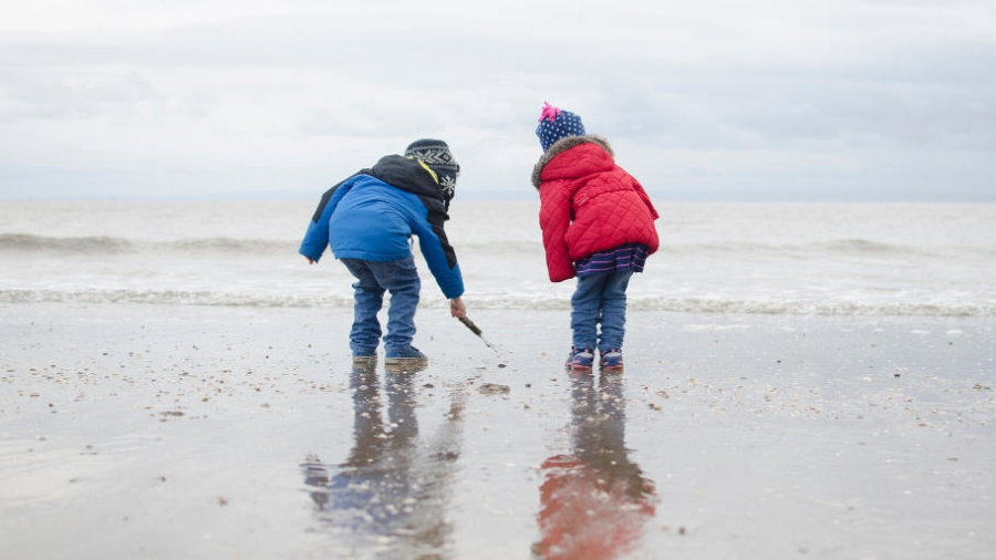 Photograph your family's winter outdoor adventures