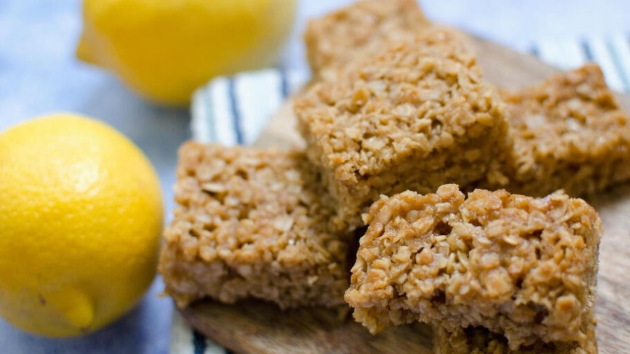 Simple lemon curd flapjacks