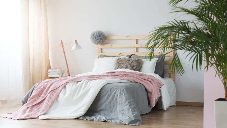 make bedroom restful and relaxing