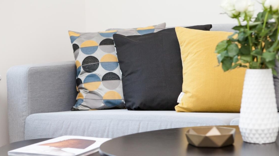 5 ways to make your living room more homey