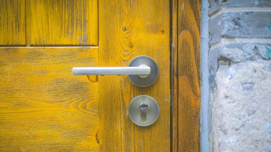Add Personality to Your Home with the Right Door Handles