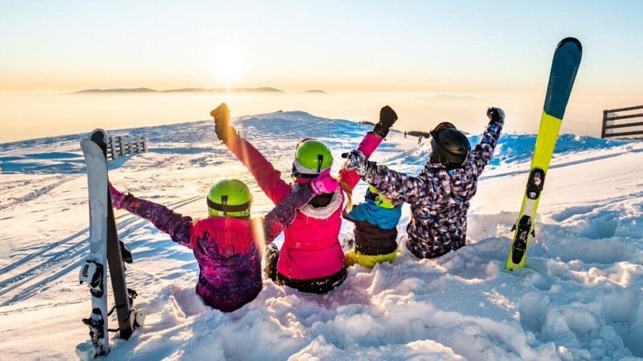 Smart ways to save on family ski trips